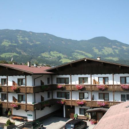 Gastehaus Daum Pensionat Fügen Exteriör bild
